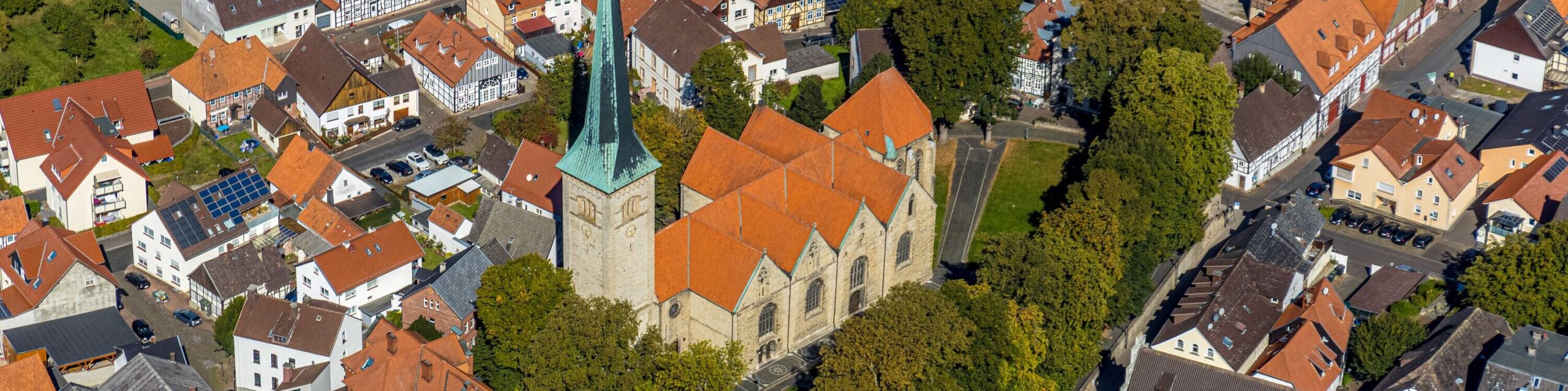 Luftbild St. Michael Brakel